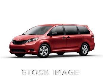 2011 TOYOTA Sienna